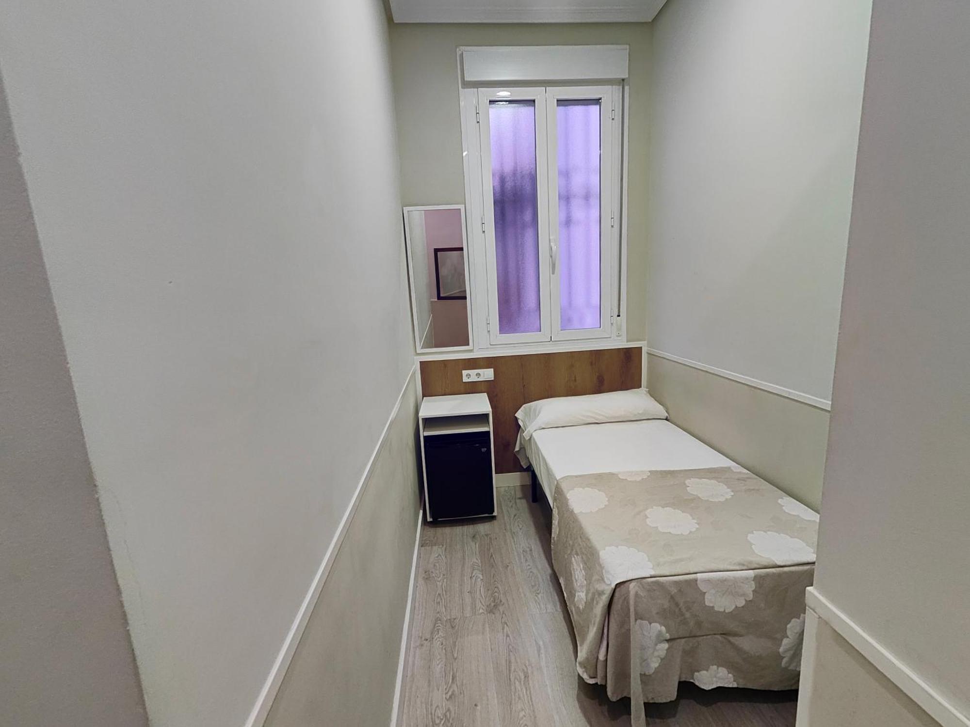 Hostal Madrid Guest house 3*
