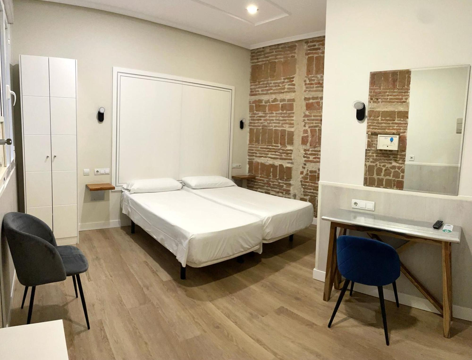 Gasthuis Hostal Madrid 3*