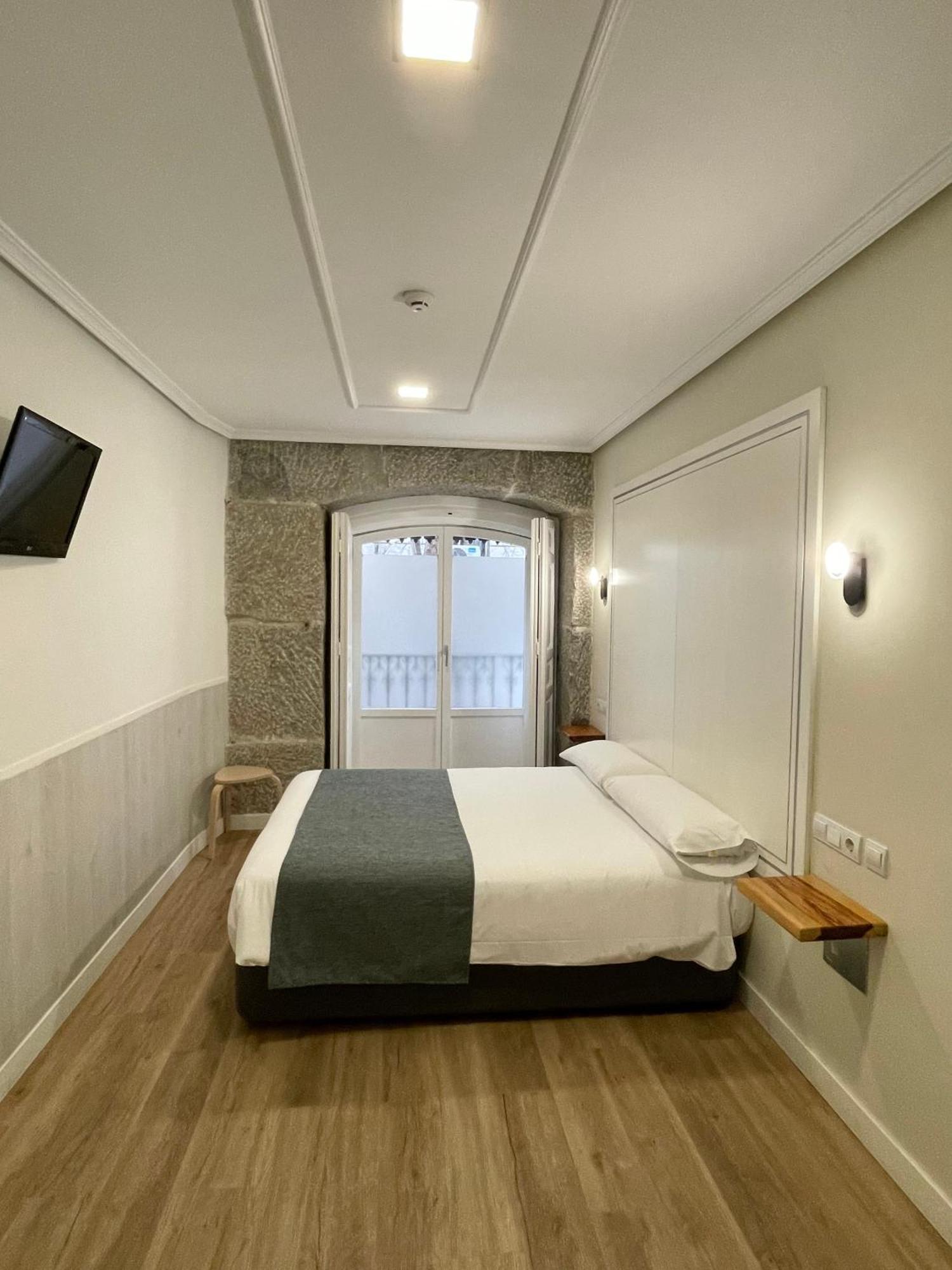 Gasthuis Hostal Madrid 3*